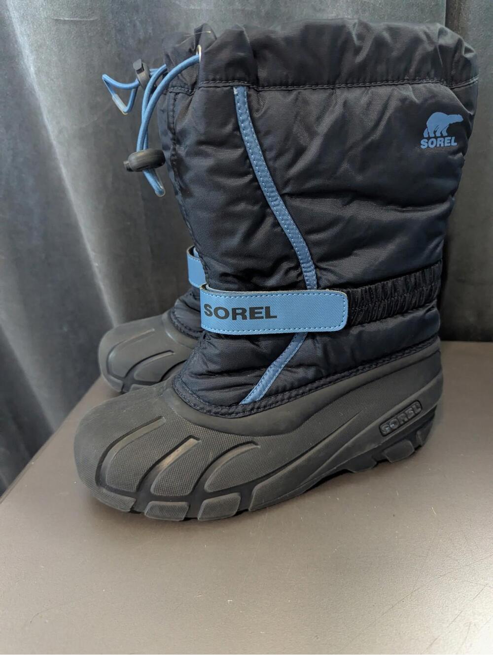 SOREL Z49110 Youth Navy Waterproof Insulated Snow Boot Size 5 M